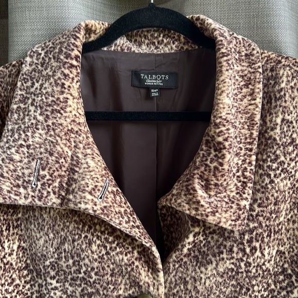 Talbots Button Down Leopard Print chunky gold button jacket pockets. 16 petite - Picture 4 of 13